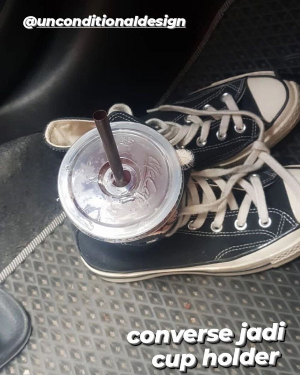 sepatu dialih fungsikan nyeleneh © berbagai sumber