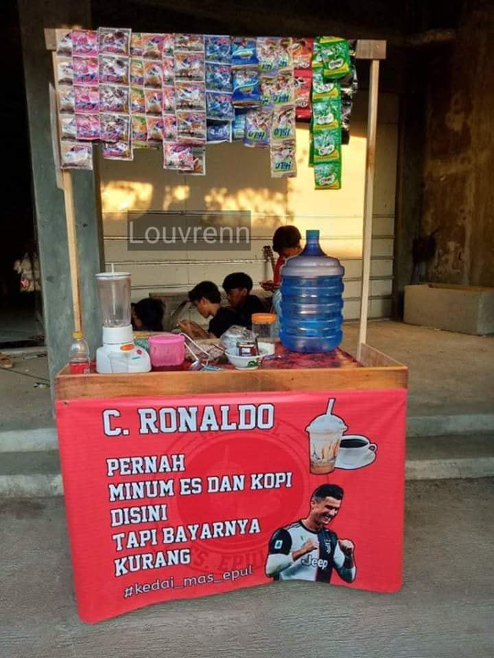 tulisan spanduk minuman dingin © Berbagai sumber