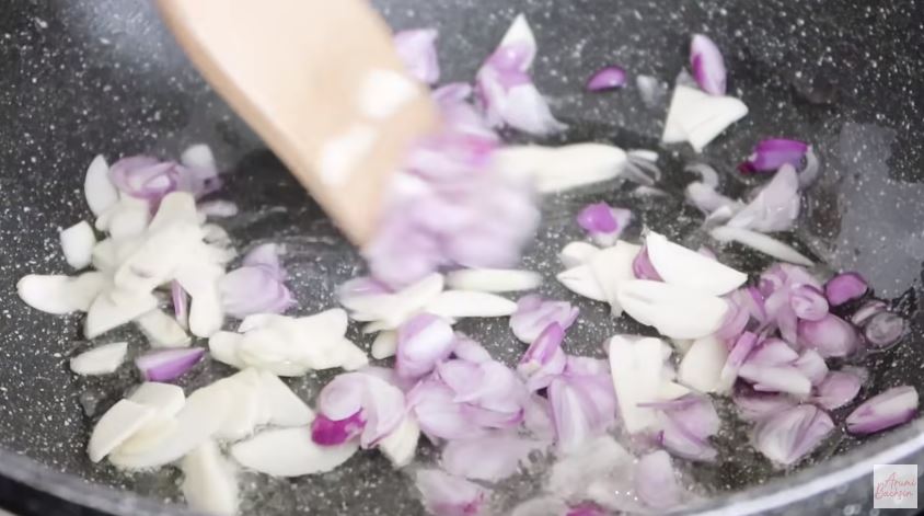 13 Langkah mudah Arumi Bachsin bikin kare kambing, empuk dan antibau