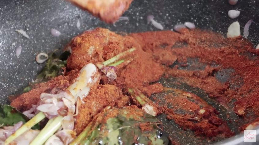 13 Langkah mudah Arumi Bachsin bikin kare kambing, empuk dan antibau