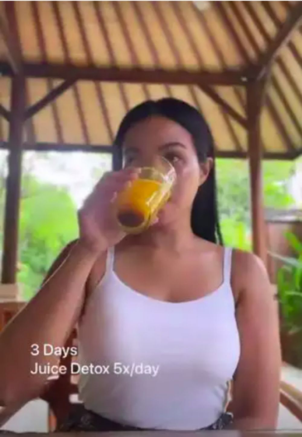 Minuman andalan 10 seleb ini ampuh jaga kesehatan kulit secara alami