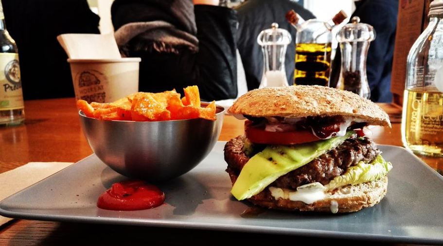 10 Makanan dihindari Andre Taulany, pangkas bobot 8 kg dalam sebulan