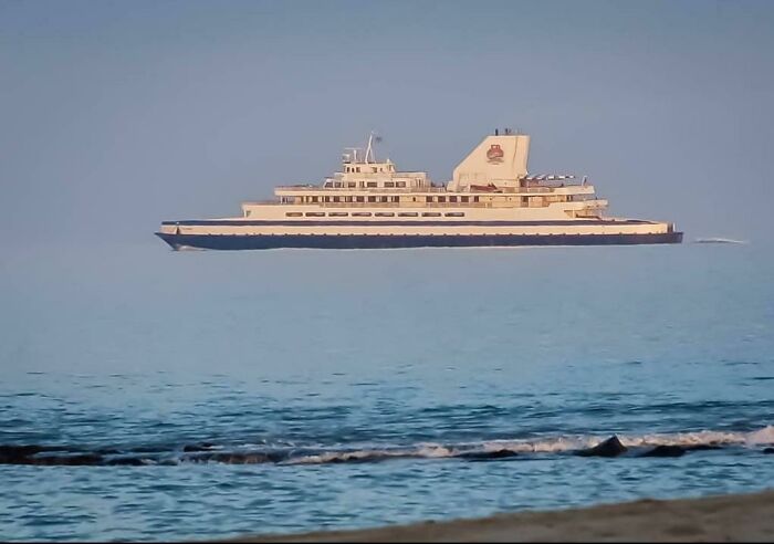 perahu pas benda sekitar © berbagai sumber perahu pas benda sekitar © berbagai sumber