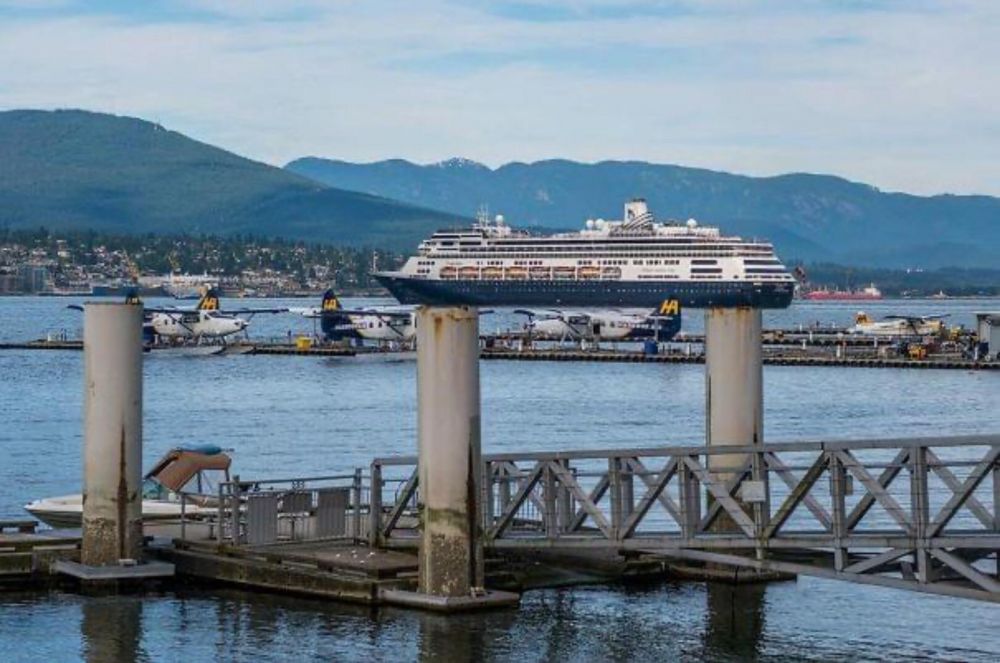 perahu pas benda sekitar © berbagai sumber perahu pas benda sekitar © berbagai sumber