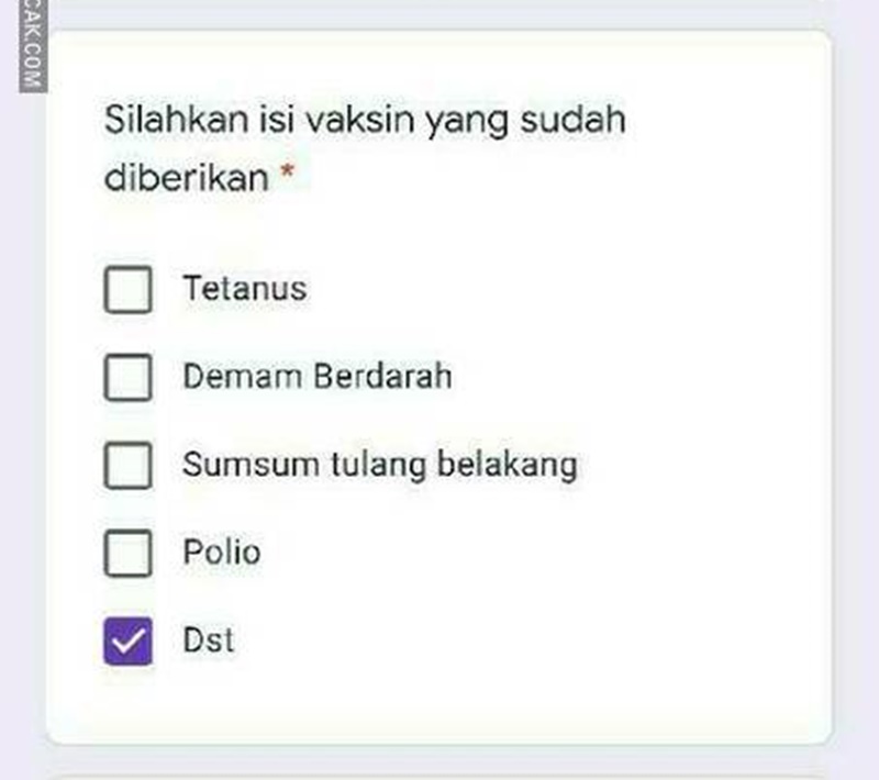 mengisi formulir tapi ada yang aneh © berbagai sumber