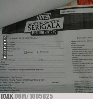 mengisi formulir tapi ada yang aneh © berbagai sumber mengisi formulir tapi ada yang aneh © berbagai sumber