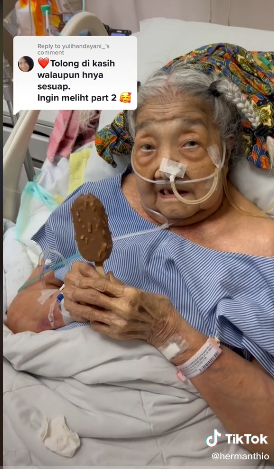Ingin makan es krim saat sakit, tingkah nenek ini menggemaskan