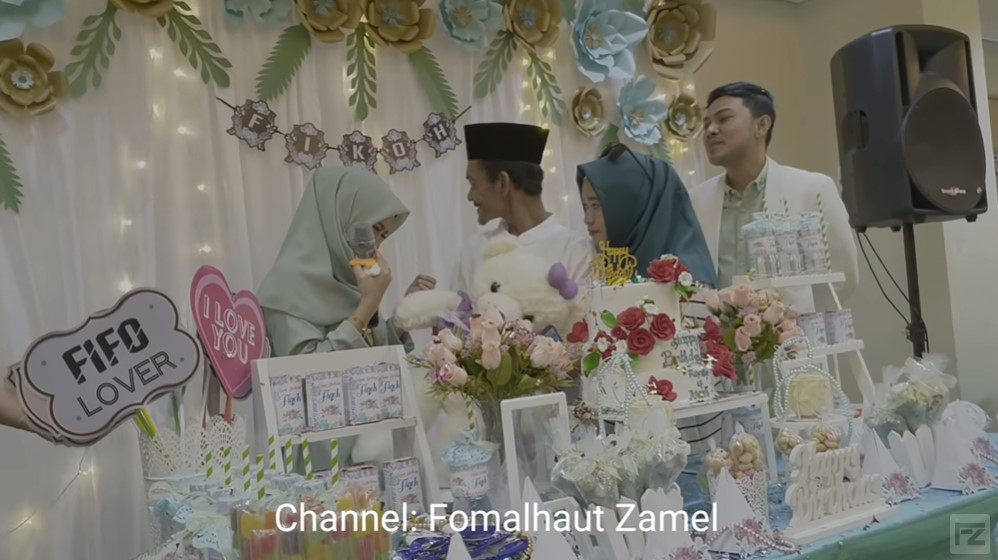 11 Potret kue ulang tahun keluarga Fikoh LIDA, serba elegan