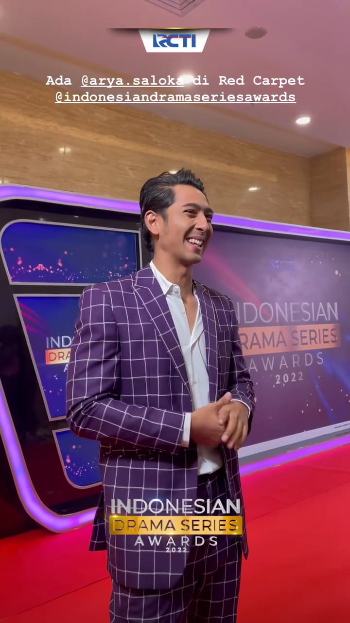 momen arya saloka dan amanda di penghargaan © instagram