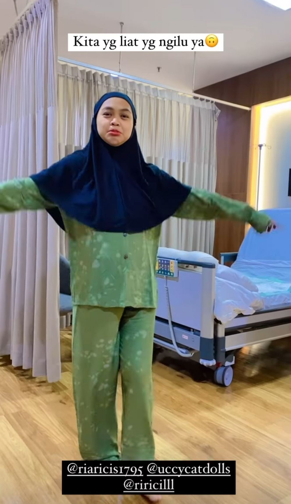 potret ria ricis usai melahirkan © berbagai sumber