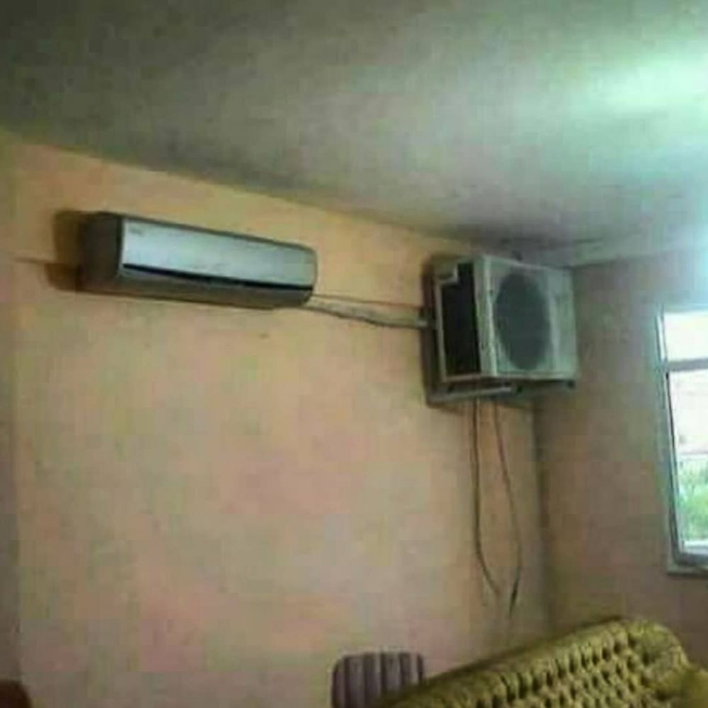 potret benda dipasang tak sesuai © berbagai sumber