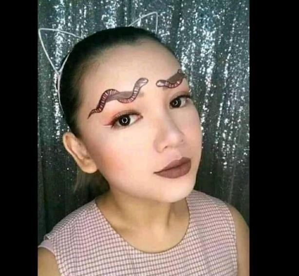 Potret absurd bentuk alis Berbagai sumber