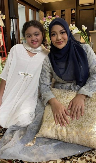 seleb dan saudara sambung beda ayah © Instagram