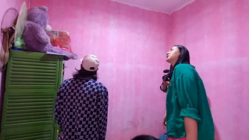 beda gaya rumah seleb ABG Citayam © berbagai sumber beda gaya rumah seleb ABG Citayam © berbagai sumber