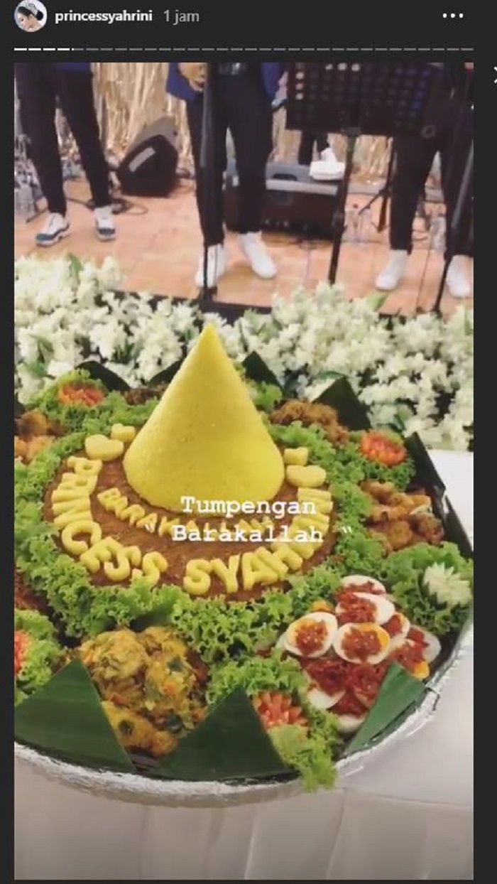 10 Potret kue ultah Syahrini dari tahun ke tahun, selalu mewah