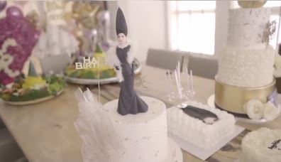10 Potret kue ultah Syahrini dari tahun ke tahun, selalu mewah