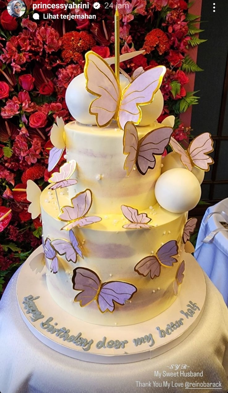 10 Potret kue ultah Syahrini dari tahun ke tahun, selalu mewah