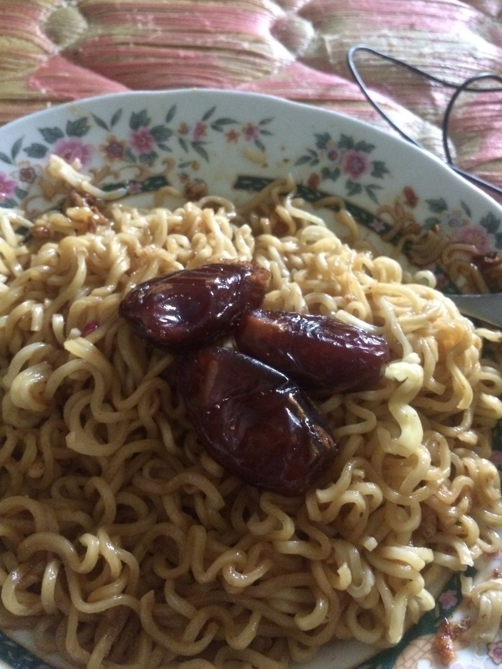 21 Potret topping makanan nyeleneh abis, bikin senyum heran