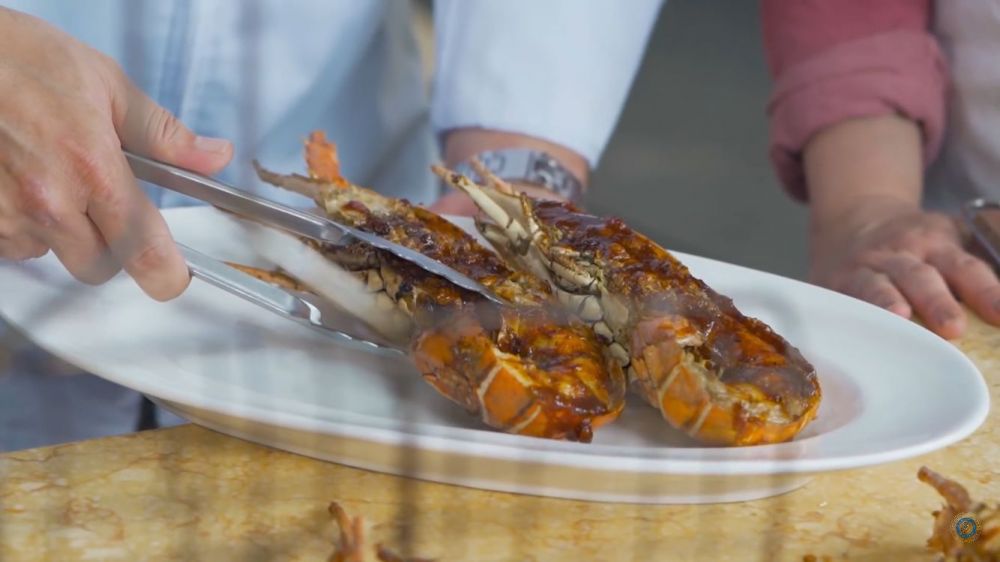 Kreasi lobster ala 10 seleb, punya Nagita Slavina bikin ngiler