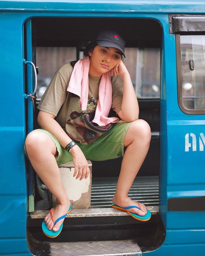 seleb jadi ‘sopir’ angkot © berbagai sumber