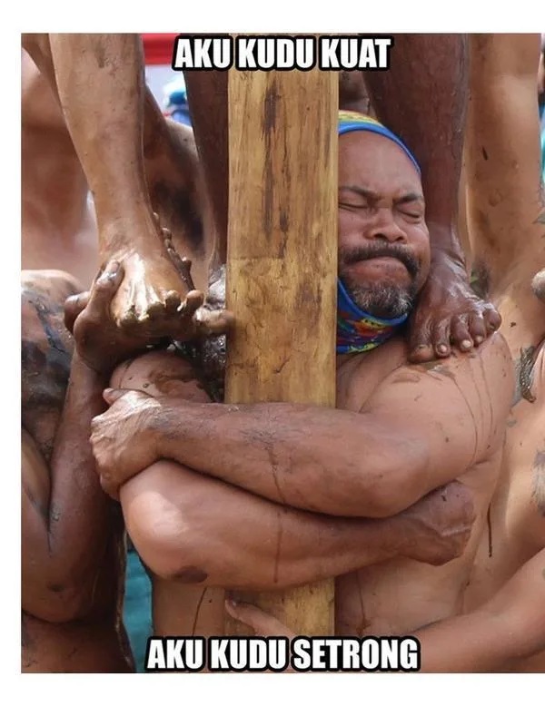 Ekspresi konyol ikuti lomba 17-an Berbagai sumber