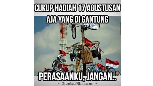 Meme kocak lomba panjat pinang Agustusan Berbagai sumber Meme kocak lomba panjat pinang Agustusan Berbagai sumber