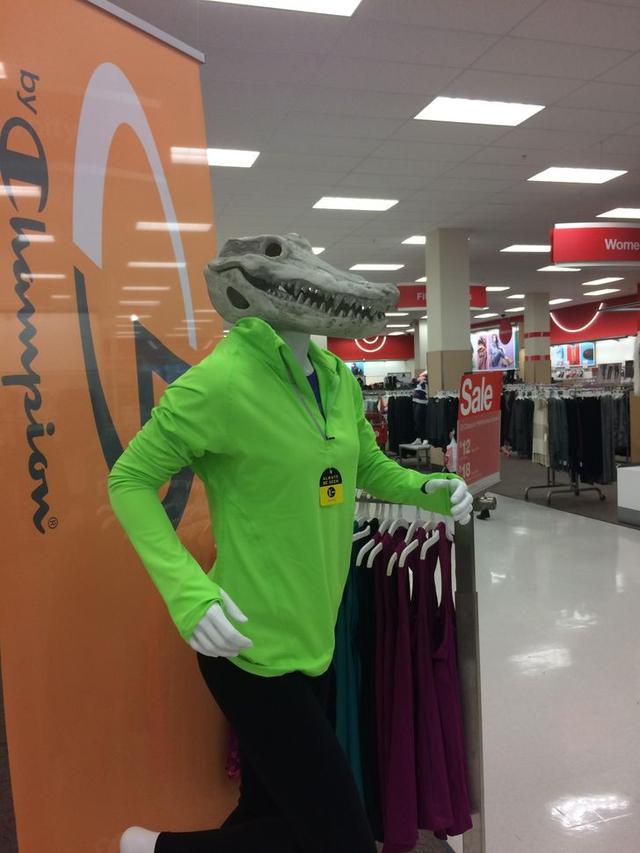 manekin kepala aneh © berbagai sumber