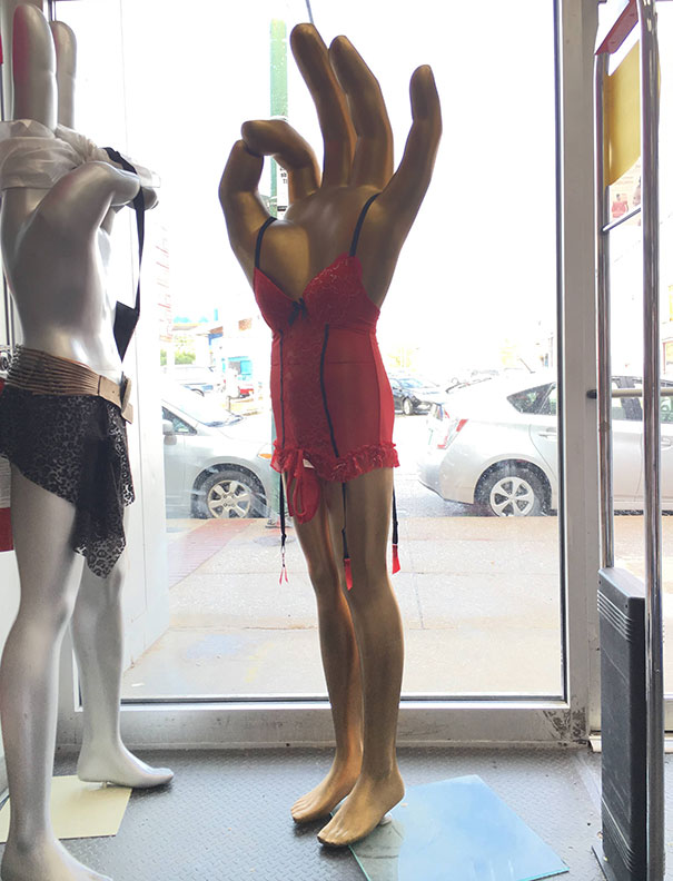 manekin kepala aneh © berbagai sumber