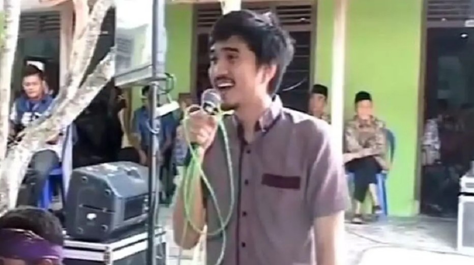 Gaya sederhana Duta SO7 di luar panggung © berbagai sumber