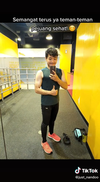 Potret transformasi pria bobot turun 50 kg Tiktok