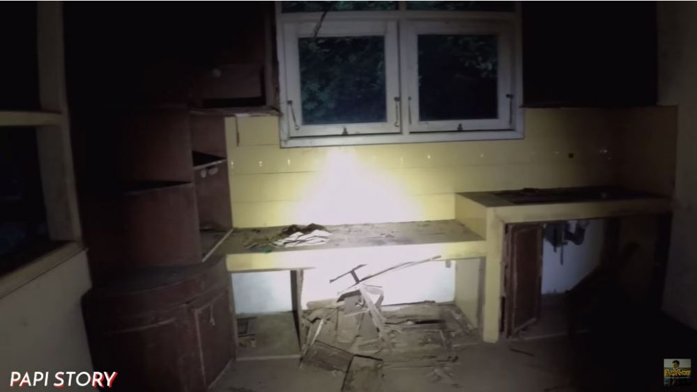 potret rumah aktris Suzzanna di Semarang © berbagai sumber potret rumah aktris Suzzanna di Semarang © berbagai sumber