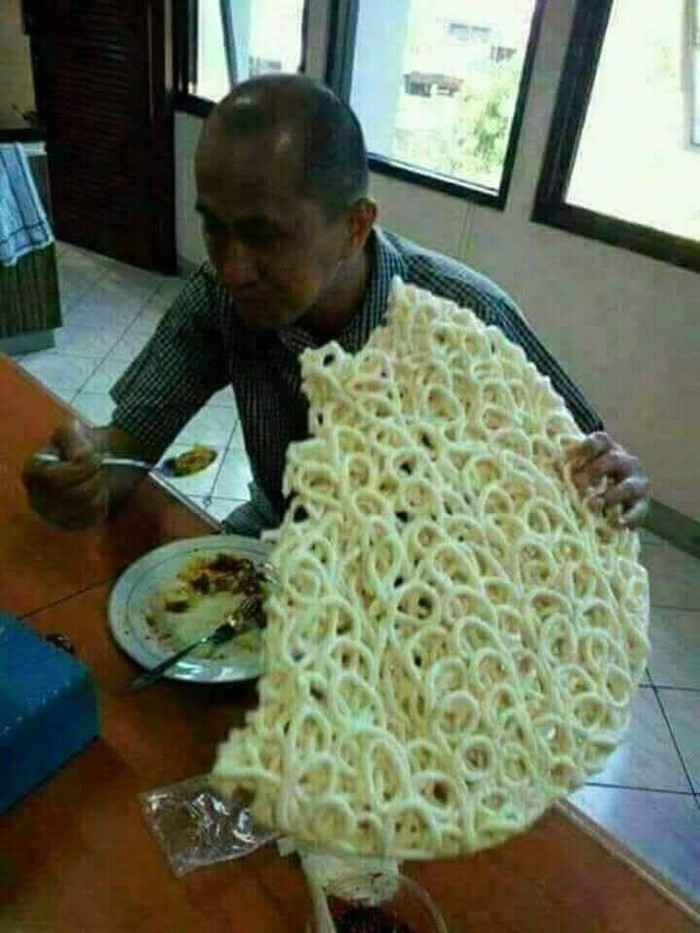 bapak kalau makan absurd abis © berbagai sumber bapak kalau makan absurd abis © berbagai sumber