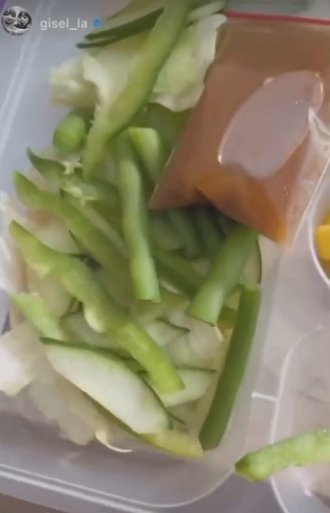 10 Menu makan sehat Gisella Anastasia, bikin tubuh bugar dan ramping