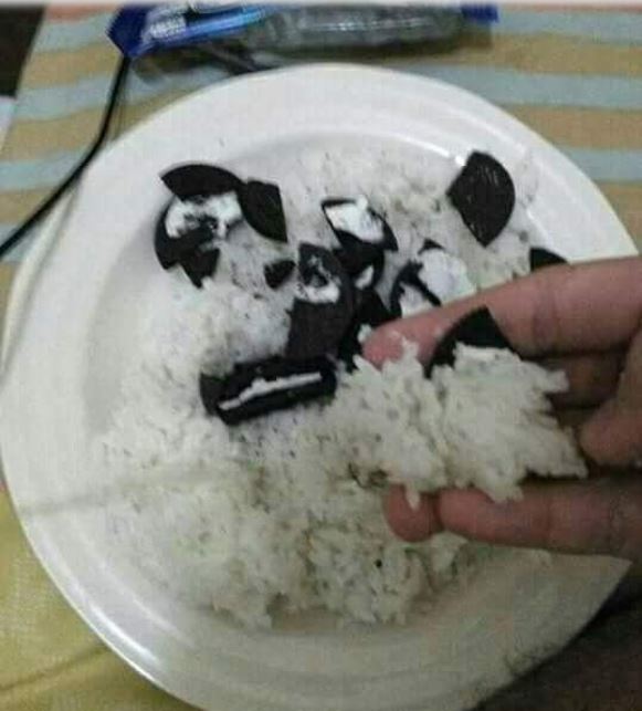 17 Potret kombinasi cokelat dengan makanan ini bikin nggak habis pikir