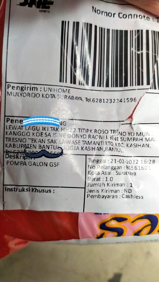 tulisan nyeleneh di alamat penerima paket © Twitter