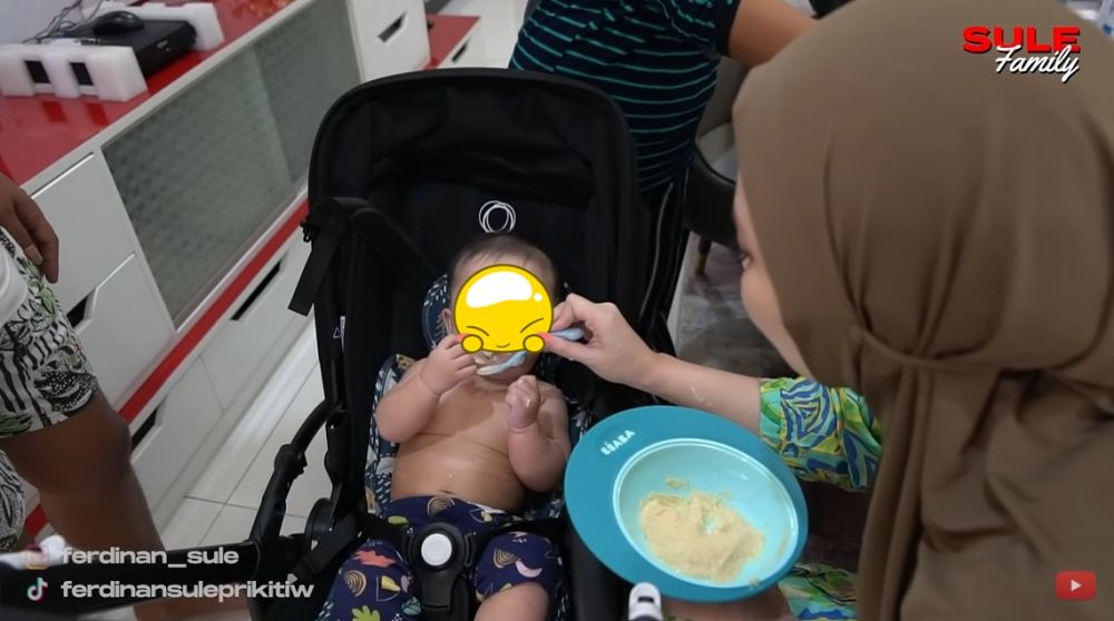 10 Menu MPASI Nathalie Holscher, penuhi nutrisi si kecil