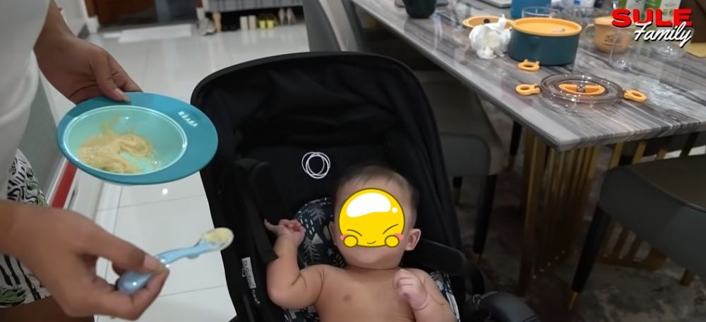 10 Menu MPASI Nathalie Holscher, penuhi nutrisi si kecil