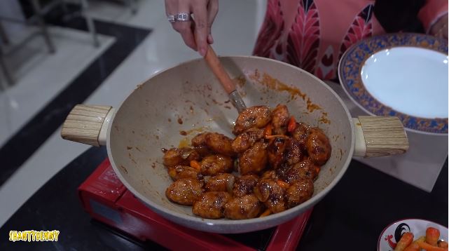 Masakan rumahan berbahan tahu ala 10 seleb, sederhana dan mudah ditiru