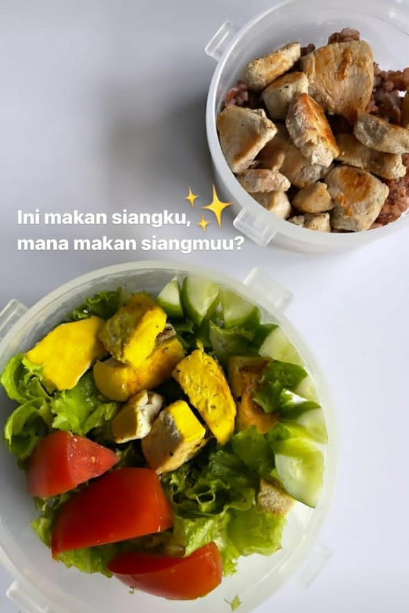 10 Pola makan sehat Fatin Shidqia, rahasia kulit glowing