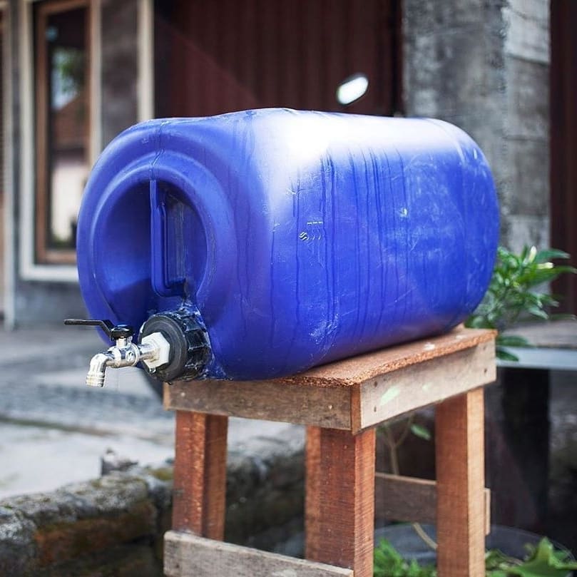 ide kreatif pakai jerigen lucu © berbagai sumber ide kreatif pakai jerigen lucu © berbagai sumber