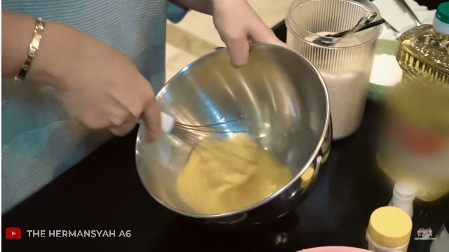 10 Alat baking Ashanty, bikin kue jadi praktis dan antigagal