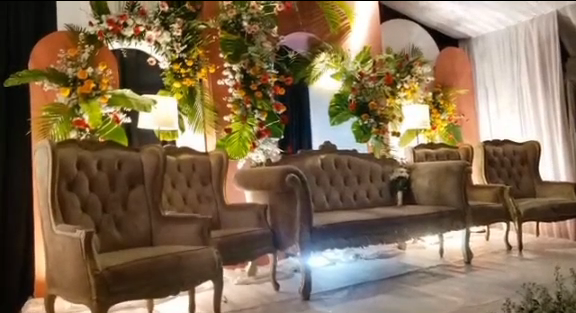 dekorasi pernikahan gang sempit © TikTok