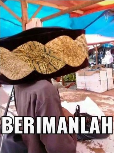 bapak bawa benda nyeleneh © berbagai sumber