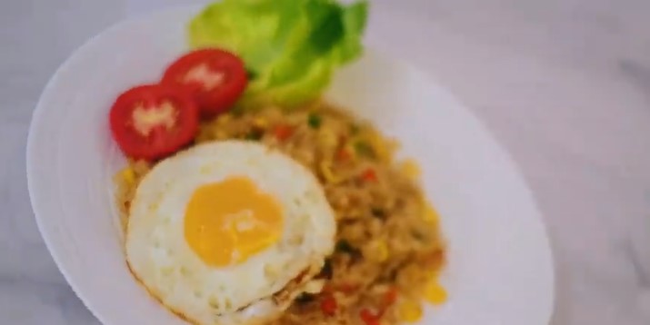 10 Menu sarapan sehat ala Ririn Ekawati, bikin tubuh lebih berenergi