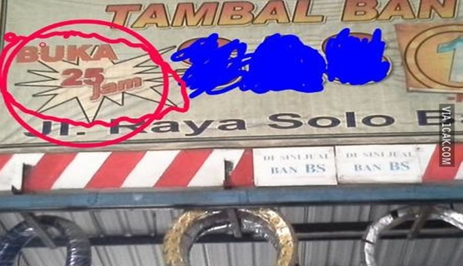Tulisan lucu di spanduk tukang tambal ban © berbagai sumber