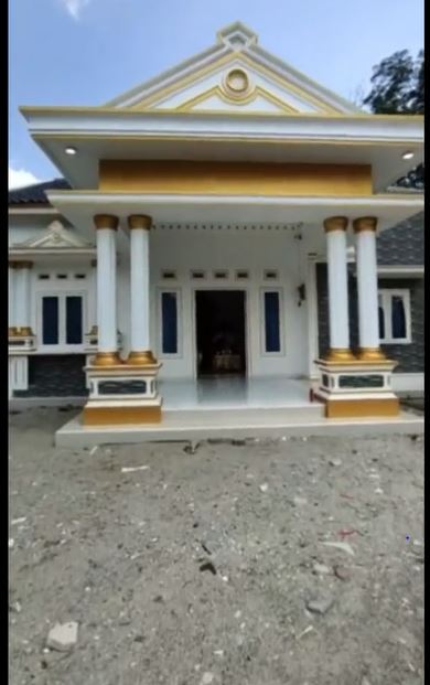 Wanita renovasi rumah mewah usai sukses jadi TKW Berbagai sumber Wanita renovasi rumah mewah usai sukses jadi TKW Berbagai sumber