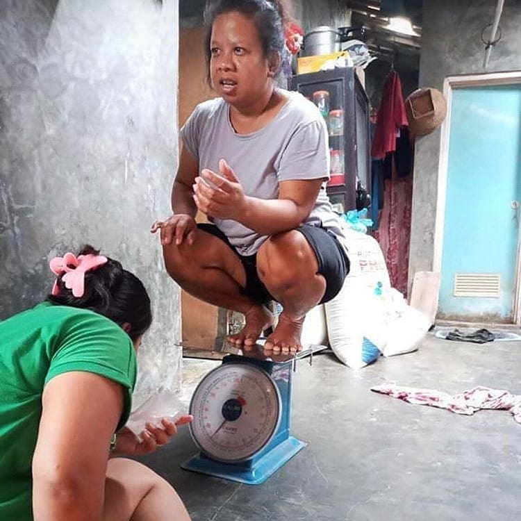 tingkah lucu asal nyaman posisinya © berbagai sumber