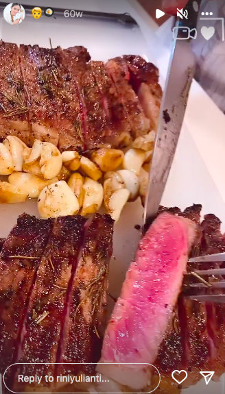 10 Makanan dikonsumsi Rini Yulianti, jaga tubuh tetap langsing