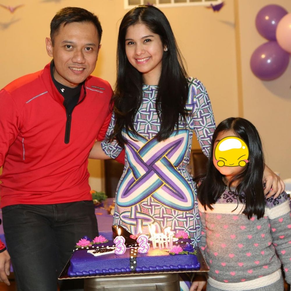 10 Kue ultah keluarga Annisa Pohan, bentuknya elegan hingga unik