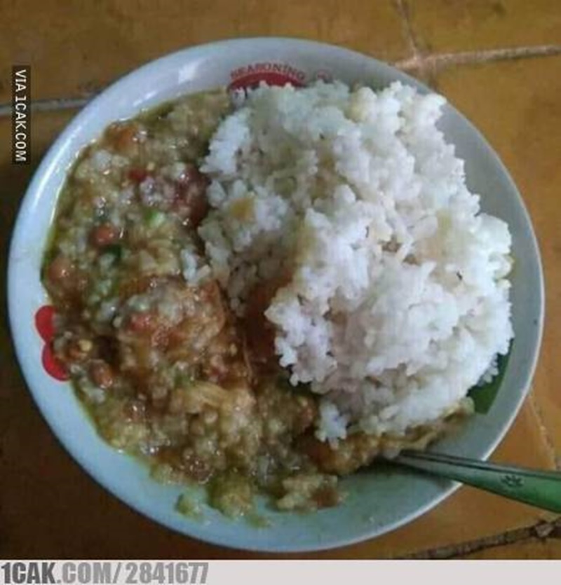 13 Potret bubur ayam dihidangkan nyeleneh ini bikin senyum kecut
